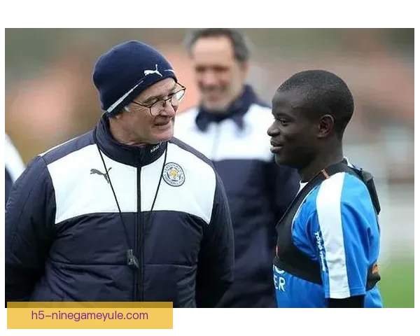 抽象欢迎坎特的黑脸球迷画面