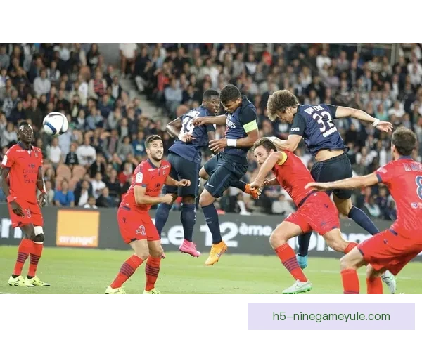 瓦伦主场狂飙皇马门前却冷清